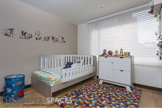 Neutral gender children’s room designed by KiKi Diseño y Decoración. 